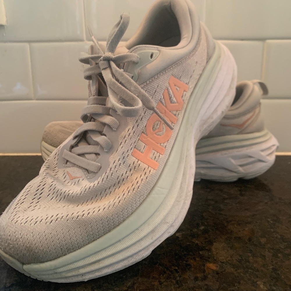 Hoka Bondi 8 Size 7 in Harbor Mist / Lunar Rock